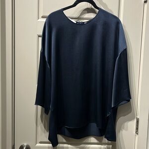 Vince 100% Silk Navy Blue Top, Loose Fit, Short Sleeve, Zipper on Back, Size XL